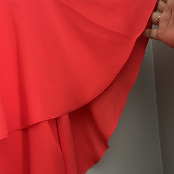 Neiman Marcus | Chiffon, Gauzy Asymmetrical Blouse - Picture 4 of 6